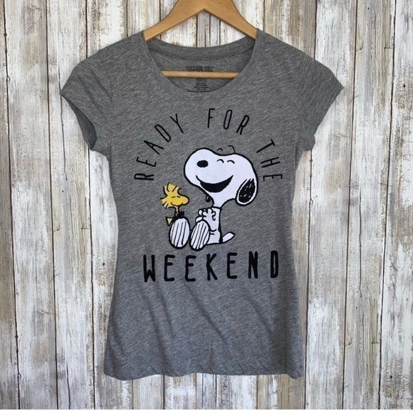 Peanuts Tops - Peanuts Snoopy & Woodstock Weekend Tee